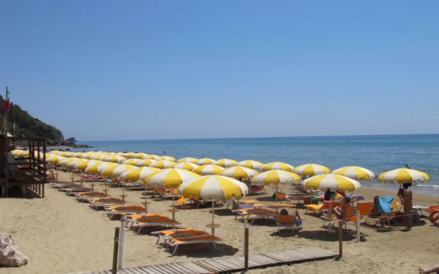 House Arborea Sperlonga