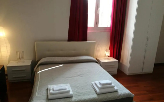 Residenza Piazza Dei Martiri 8