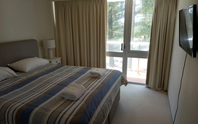 Pacific Regis Apartments