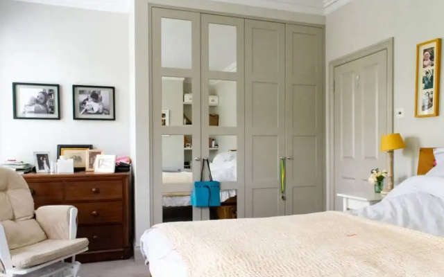 3 Bedroom Fulham House With a Charming Garden