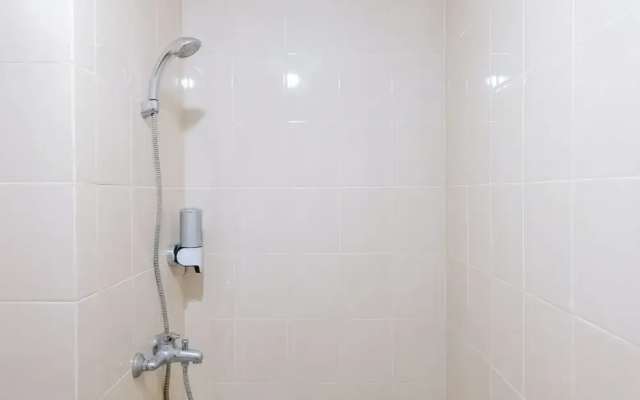 Homey 1Br Apartment With Extra Room At Parahyangan Residence
