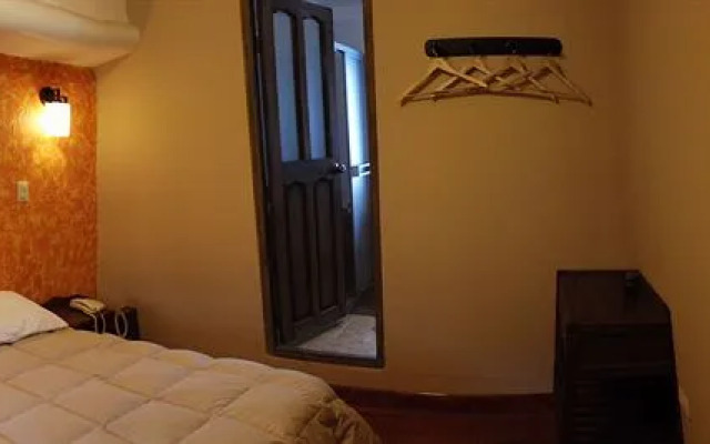 Yanantin Guest House