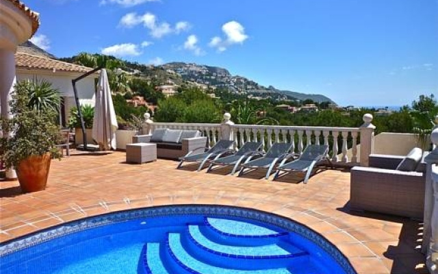 Luxury Home in Altea With Mountain Views