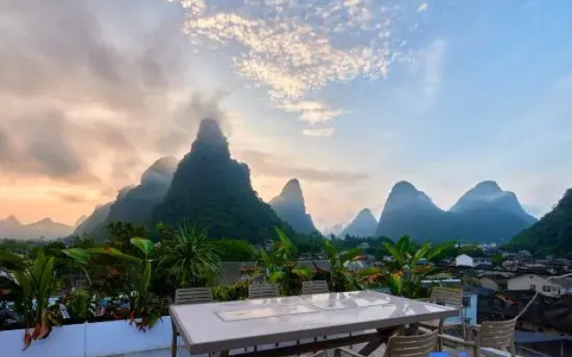 Huangyao Yueshe Sky Terrace Panorama Hotel