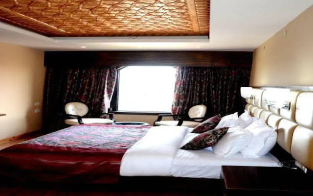 The Pride Inn