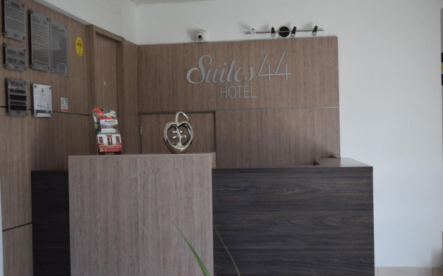 Suites 44 Hotel