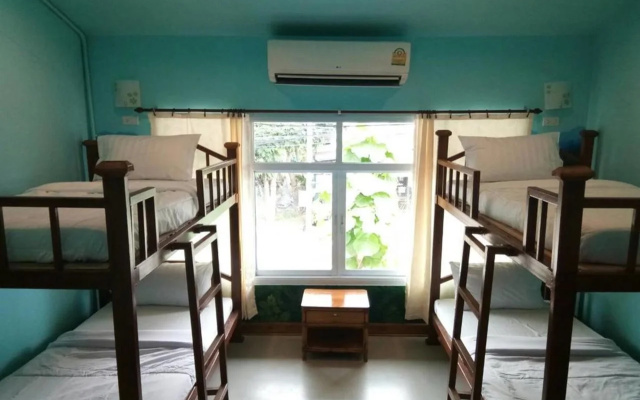 The Corner Transit Hostel