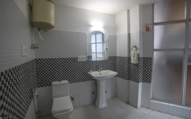 OYO 18419 Home Cozy Stay Near Mall Road