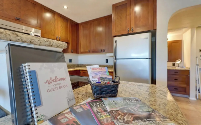 Scottsdale Loft Near Golf Course & Old Town!