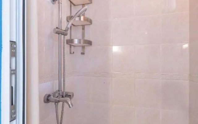 Cute and Cozy 1BD Apartment in the City Center