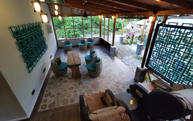 Village Hideaways & Spas