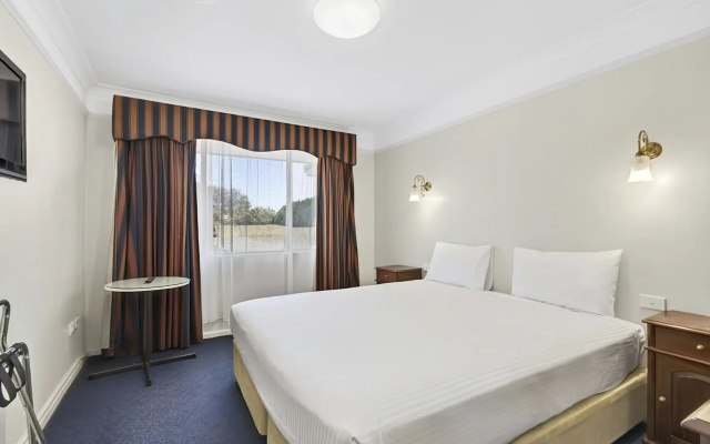 The Clifton Motel