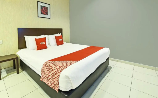 Hotel O M Three Hotel