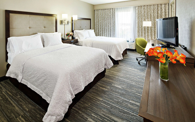 Hampton Inn & Suites Palm Desert