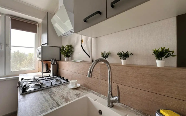 Apartament 52 на улице Челюскинцев 15