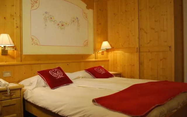 Piccolo Hotel
