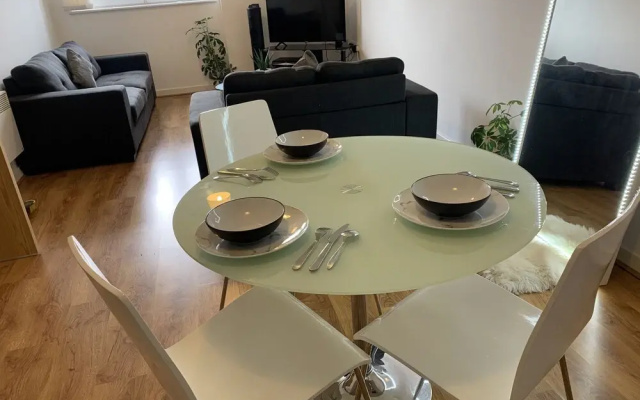 Immaculate 2-bed Apartment in Manchester