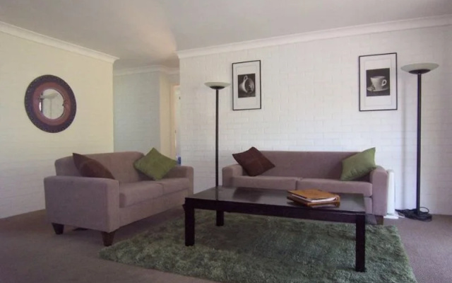 3/5-9 Somerset Street - Summer Central