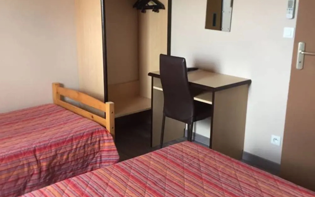 Rev'Hotel