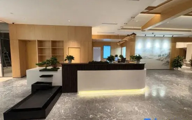 Jianguo HIDDEN Hotel (Huanggang Luotian Tiantangzhai Scenic Area Branch)