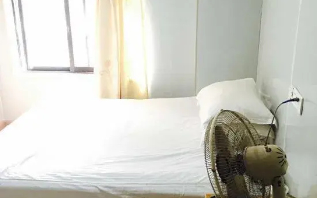 Huali Hostel
