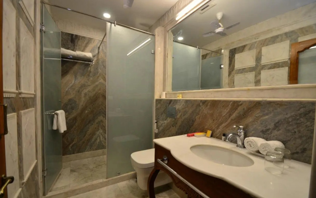 Nirbana Palace - A Heritage Hotel