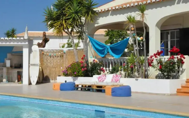 Quinta do Alto - Surf & Guesthouse