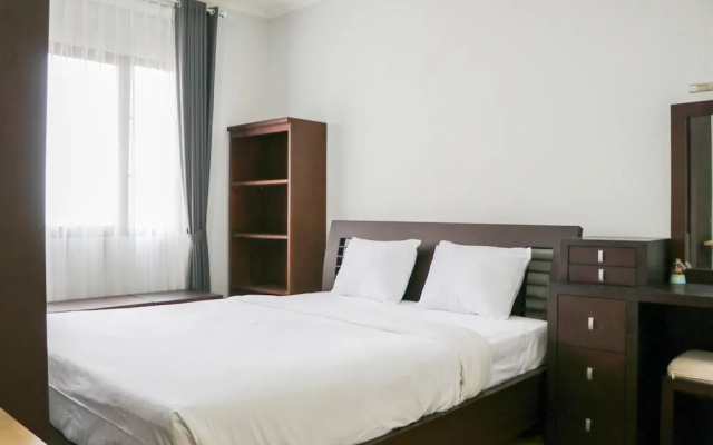 Cozy Living And Modern 2Br Puri Garden Apartment