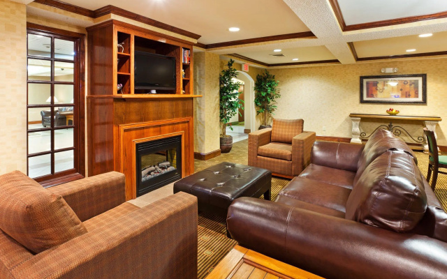 Holiday Inn Express Hotel & Suites Reidsville