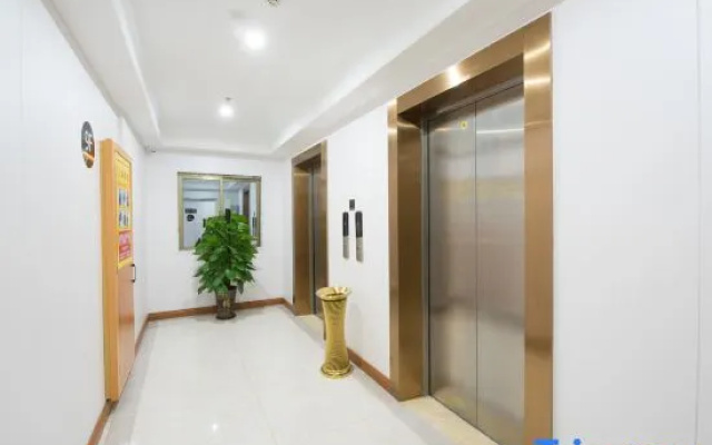 New pearl Hotel