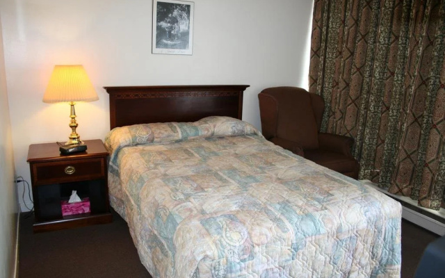 Motel 400