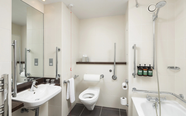 Crowne Plaza London Ealing by IHG