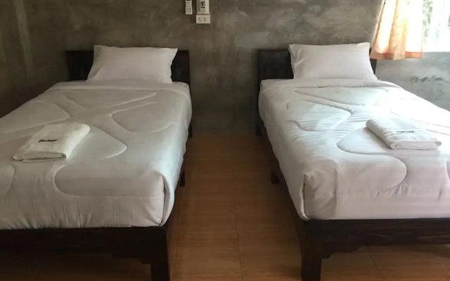 Phujinda Homestay