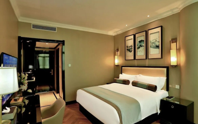 Oriental Hotel