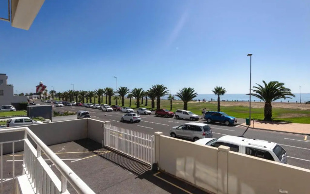 First Floor Apartment With Beautiful sea View