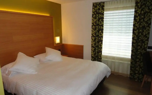 Viridis Hotel