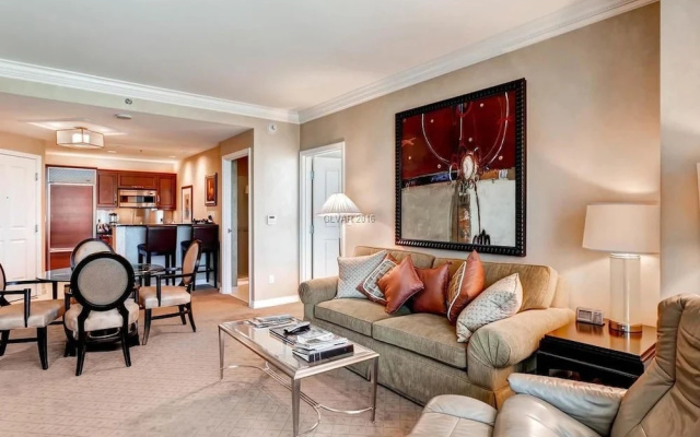 Fallon Luxury Rentals at The Signature