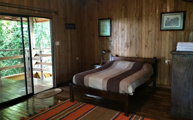 Miramar Lodge