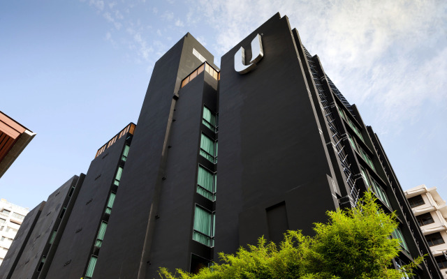 U Sukhumvit Hotel Bangkok Бангкок вид на фасад
