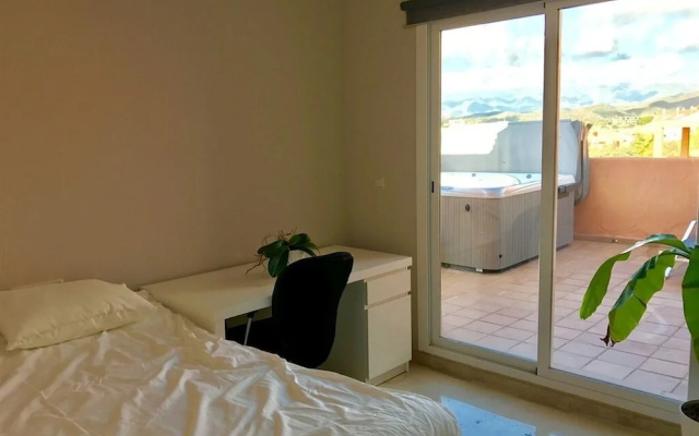 The Penthouse Club Marbella With hot tub