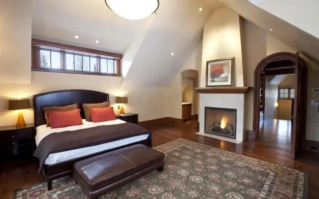 Hood Park Manor - 9 Br Home