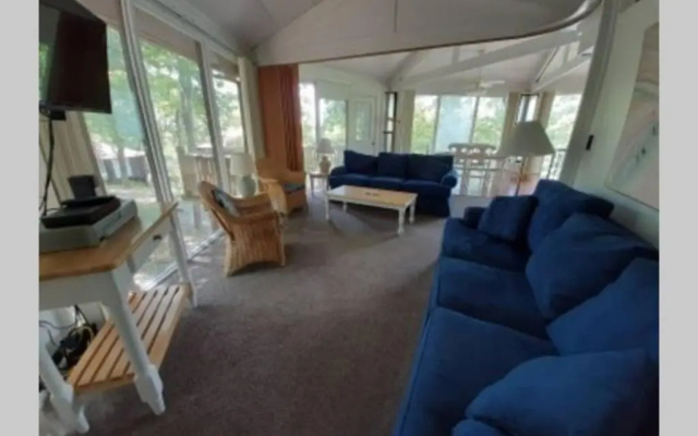 Unit 11-Treetop 2 Bedroom Villa