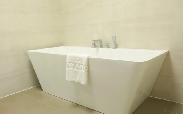 Lifeng Hotel (Beijing Universal Resort, Jiukeshu Metro Station)