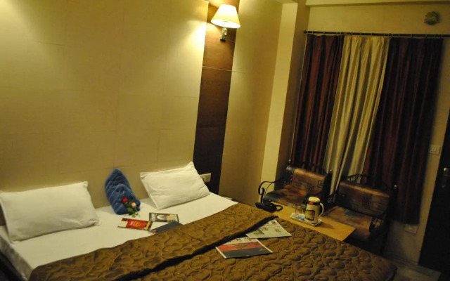 Hotel Golden Deluxe