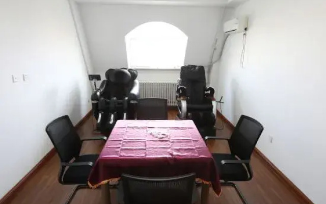 Jinzhou Bohai Exchange and Training Center