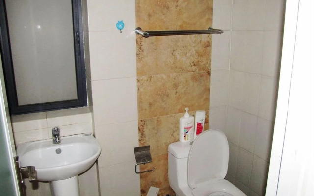 She & He Apartment(Luohu Zunyu)
