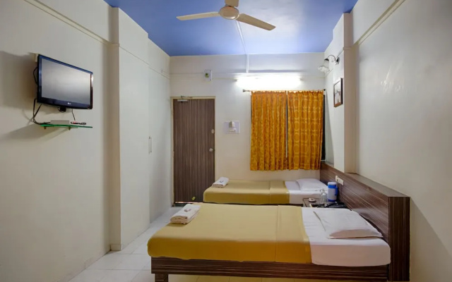 OYO 4018 Hotel Grand Ashwin