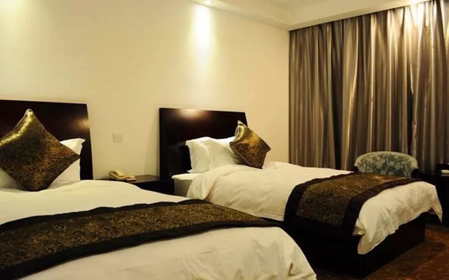 Baicaoyuan Hotel(南京百草园宾馆（草场门南艺二师地铁站店）)
