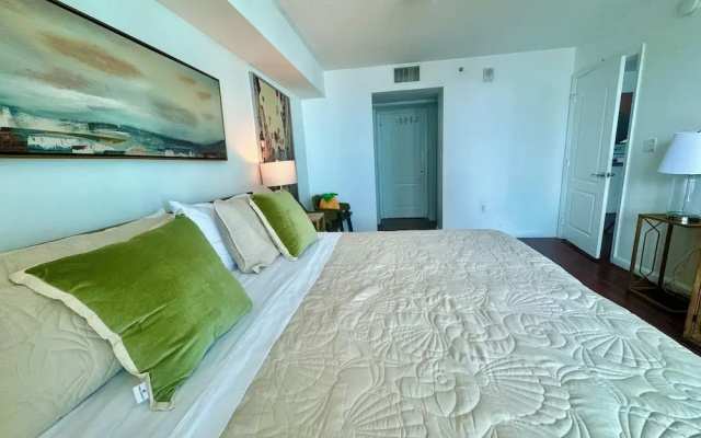 Miami Brickell unit Balcony Pool 1 pkg