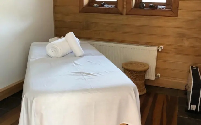 Hotel Mari Mari